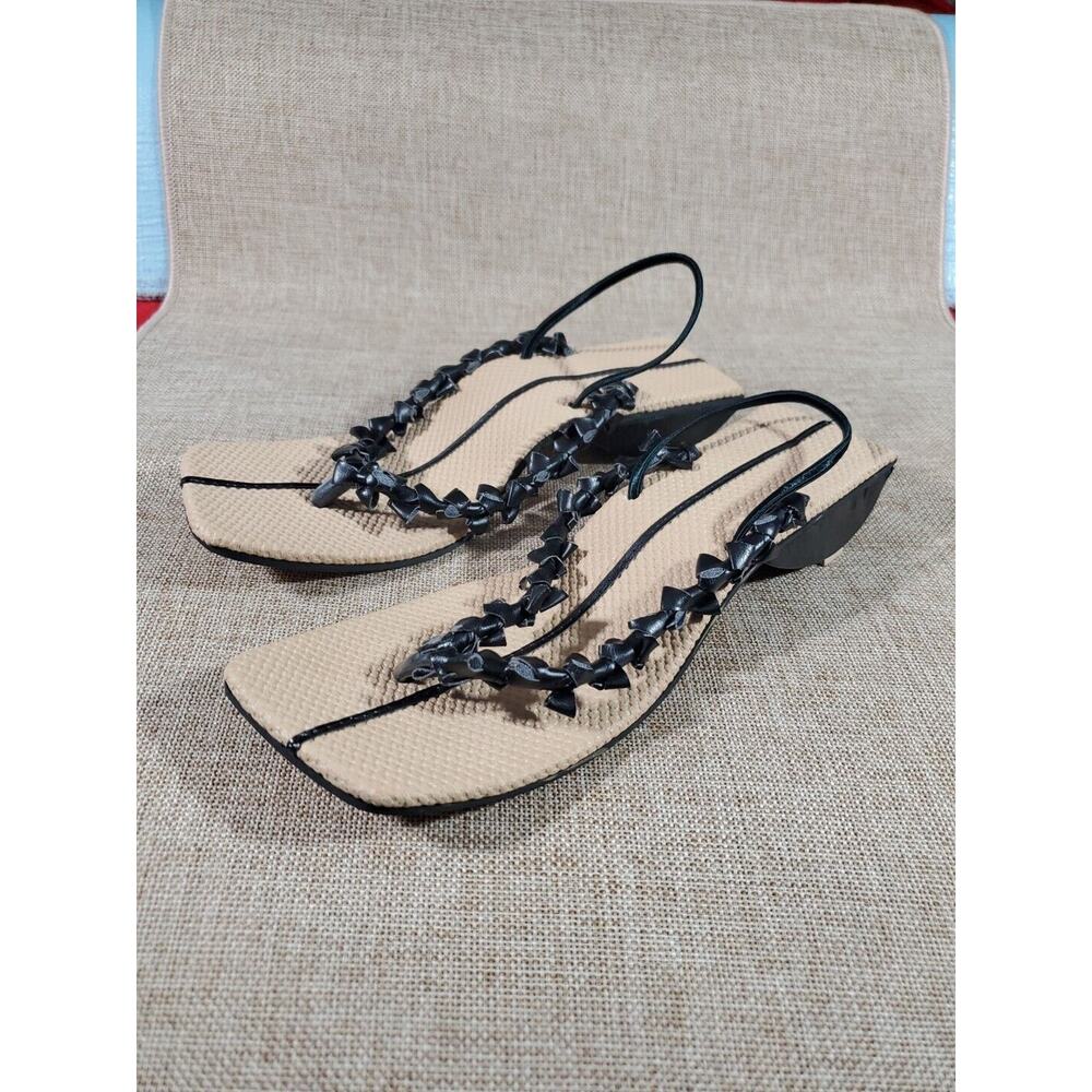 Asian Style Size 4-6 Thong Block Heel Black Faux Leather Slingback Sandals